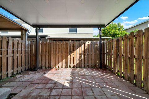 Casa en alquiler en Florida City, Florida, 2 dormitorios, 112.23 m2 № 1953584 - foto 13