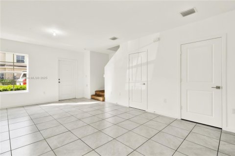 Casa en alquiler en Florida City, Florida, 2 dormitorios, 112.23 m2 № 1953584 - foto 8