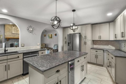 House in Lakeland, Florida 5 bedrooms, 268.39 sq.m. № 1784502 - photo 14