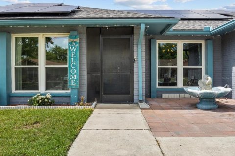 House in Lakeland, Florida 5 bedrooms, 268.39 sq.m. № 1784502 - photo 4