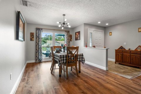 House in Lakeland, Florida 5 bedrooms, 268.39 sq.m. № 1784502 - photo 9