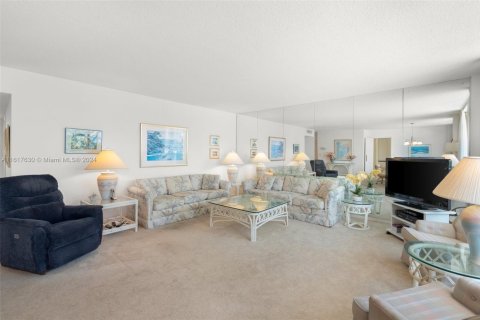 Copropriété à vendre à Boca Raton, Floride: 2 chambres, 114.27 m2 № 1872333 - photo 15