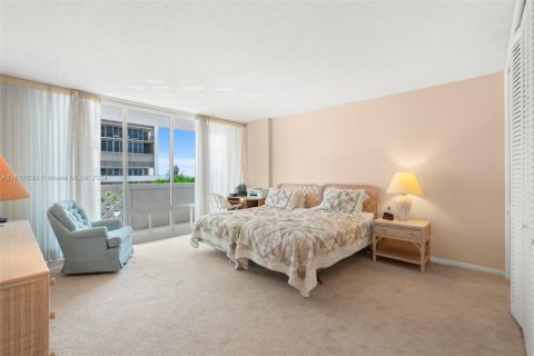 Copropriété à vendre à Boca Raton, Floride: 2 chambres, 114.27 m2 № 1872333 - photo 17