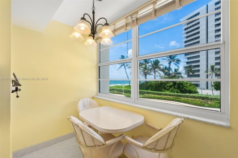 Copropriété à vendre à Boca Raton, Floride: 2 chambres, 114.27 m2 № 1872333 - photo 9