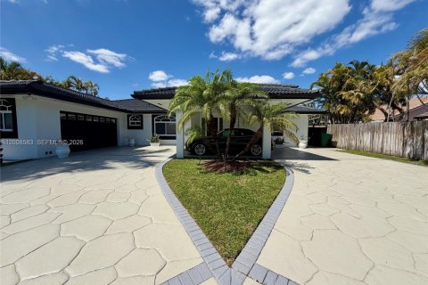 Casa en venta en Miami, Florida, 5 dormitorios № 2074162 - foto 20
