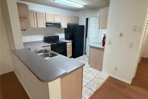Condo in Orlando, Florida, 3 bedrooms  № 2220618 - photo 5