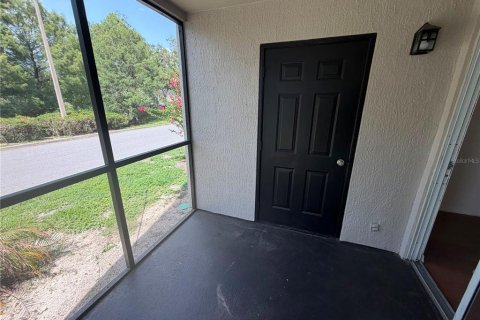 Condo in Orlando, Florida, 3 bedrooms  № 2220618 - photo 16