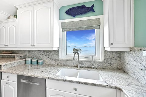 Condo in Bradenton, Florida, 2 bedrooms  № 1517203 - photo 10