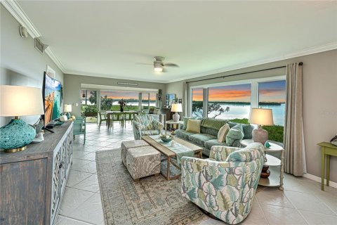 Condo in Bradenton, Florida, 2 bedrooms  № 1517203 - photo 4