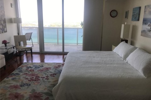 Copropriété à louer à Miami Beach, Floride: 3 chambres, 276.29 m2 № 1779902 - photo 24