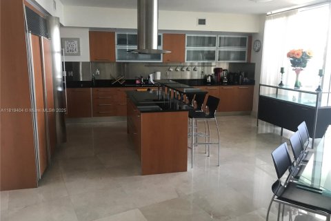 Copropriété à louer à Miami Beach, Floride: 3 chambres, 276.29 m2 № 1779902 - photo 4