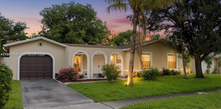 Villa ou maison à Margate, Floride 3 chambres, 166.67 m2 № 2004954