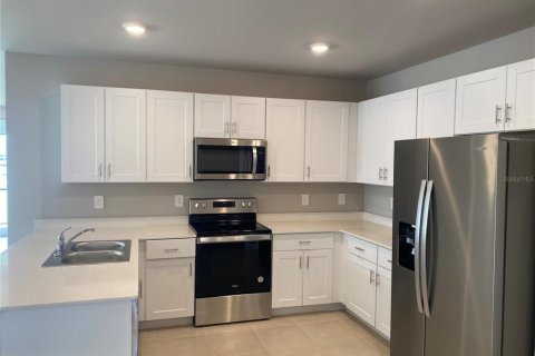 Casa en alquiler en Port Charlotte, Florida, 2 dormitorios, 139.63 m2 № 1808637 - foto 5