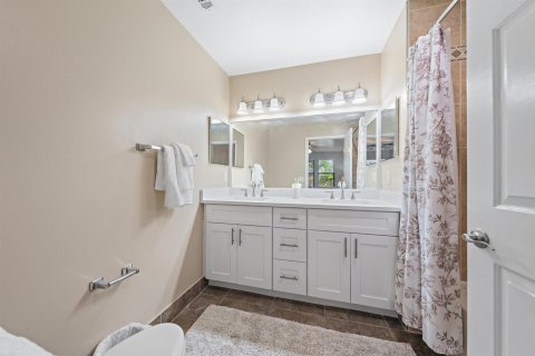Townhouse in Royal Palm Beach, Florida 3 bedrooms, 158.86 sq.m. № 2376960 - photo 10