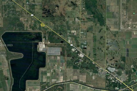 Land in Indiantown, Florida № 578557 - photo 1