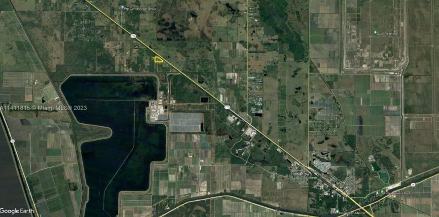 Land in Indiantown, Florida № 578557