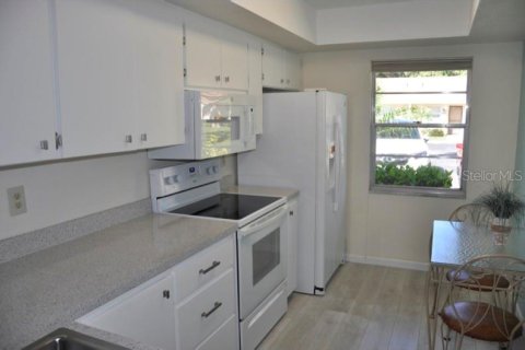 Condominio en venta en Sarasota, Florida, 2 dormitorios, 102.19 m2 № 2205273 - foto 3