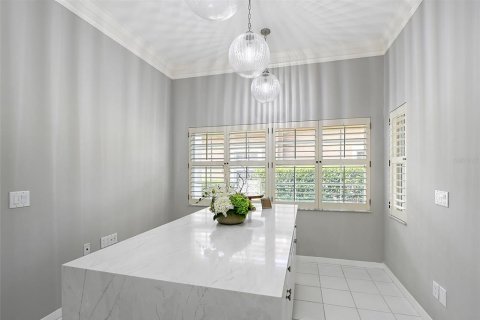 Villa ou maison à vendre à Sarasota, Floride: 2 chambres, 239.78 m2 № 1815100 - photo 15