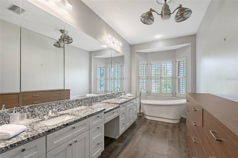 Villa ou maison à vendre à Sarasota, Floride: 2 chambres, 239.78 m2 № 1815100 - photo 19