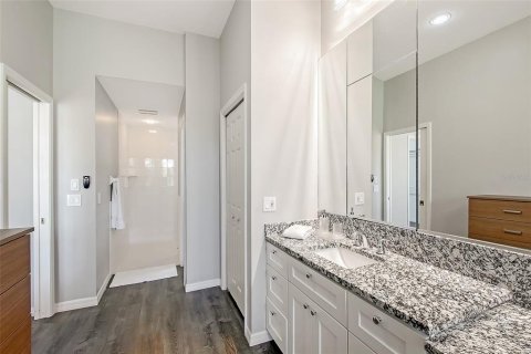 Villa ou maison à vendre à Sarasota, Floride: 2 chambres, 239.78 m2 № 1815100 - photo 21