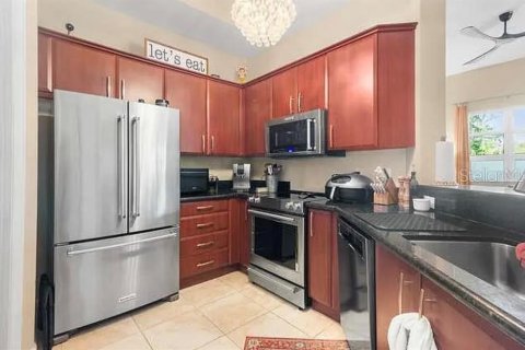 Condo in West Palm Beach, Florida, 2 bedrooms  № 1906991 - photo 20