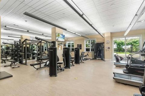 Condo in West Palm Beach, Florida, 2 bedrooms  № 1906991 - photo 17