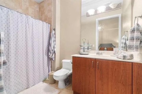 Condo in West Palm Beach, Florida, 2 bedrooms  № 1906991 - photo 28