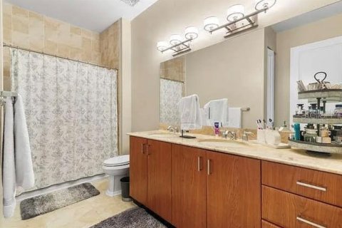 Condo in West Palm Beach, Florida, 2 bedrooms  № 1906991 - photo 27