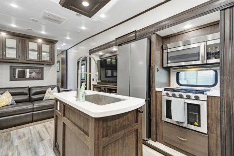 Снять в аренду квартиру в Эллентон, Флорида 1 комната, 37.16м2, № 220274 - фото 13