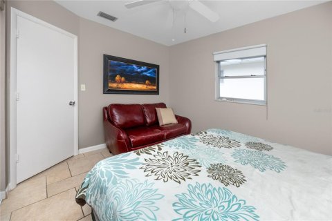 House in Seminole, Florida 2 bedrooms, 71.07 sq.m. № 1780344 - photo 28