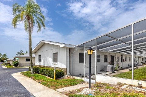 House in Seminole, Florida 2 bedrooms, 71.07 sq.m. № 1780344 - photo 9
