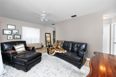 House in Seminole, Florida 2 bedrooms, 71.07 sq.m. № 1780344 - photo 2