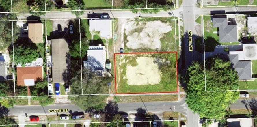 Terrain à Dania Beach, Floride № 2154643