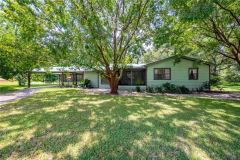 House in Lawtey, Florida 2 bedrooms, 140.84 sq.m. № 1894113 - photo 2