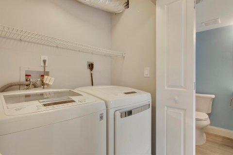 Copropriété à louer à Hypoluxo, Floride: 3 chambres, 120.59 m2 № 2399779 - photo 28