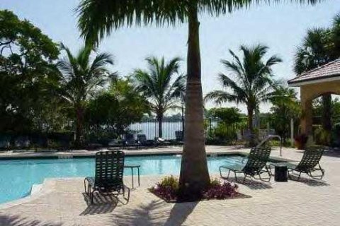 Copropriété à louer à Hypoluxo, Floride: 3 chambres, 120.59 m2 № 2399779 - photo 3