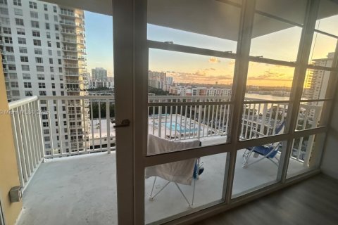 Copropriété à vendre à Sunny Isles Beach, Floride: 2 chambres, 114.55 m2 № 1865309 - photo 8