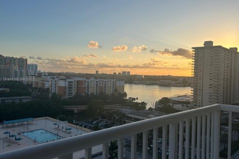 Copropriété à vendre à Sunny Isles Beach, Floride: 2 chambres, 114.55 m2 № 1865309 - photo 21