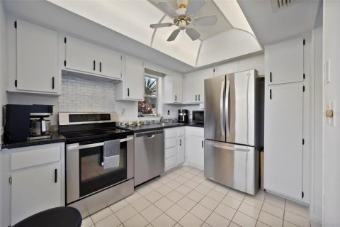 Casa en venta en Clearwater, Florida, 1 dormitorio, 76.64 m2 № 2096736 - foto 18