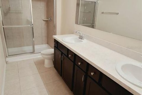 Adosado en venta en Kissimmee, Florida, 3 dormitorios, 163.69 m2 № 2344647 - foto 11