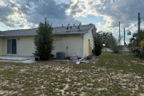 House in Ocala, Florida 2 bedrooms, 104.05 sq.m. № 1803230 - photo 4