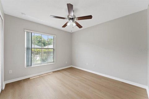 House in Orlando, Florida 3 bedrooms, 127.09 sq.m. № 1850004 - photo 13