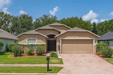 House in Orlando, Florida 3 bedrooms, 127.09 sq.m. № 1850004 - photo 1
