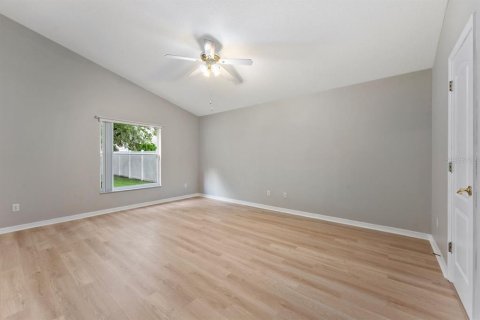 House in Orlando, Florida 3 bedrooms, 127.09 sq.m. № 1850004 - photo 7
