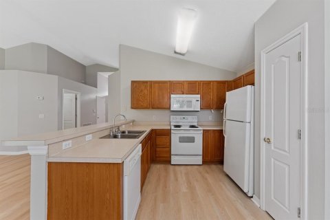House in Orlando, Florida 3 bedrooms, 127.09 sq.m. № 1850004 - photo 4