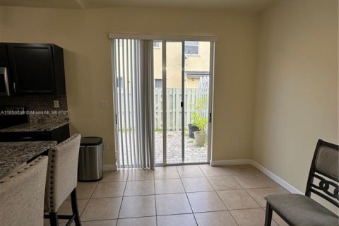 Adosado en venta en Homestead, Florida, 3 dormitorios, 126.81 m2 № 1875620 - foto 13
