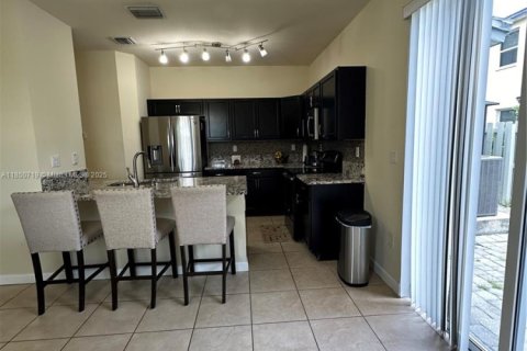 Adosado en venta en Homestead, Florida, 3 dormitorios, 126.81 m2 № 1875620 - foto 7
