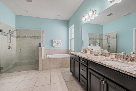 House in Apollo Beach, Florida 4 bedrooms, 232.81 sq.m. № 2114800 - photo 18