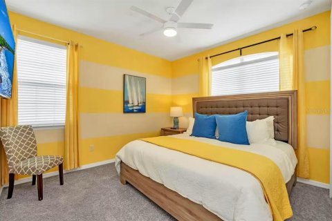 Casa en venta en Kissimmee, Florida, 9 dormitorios, 405.33 m2 № 1908526 - foto 20