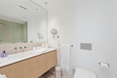 Condo in Miami Beach, Florida, 3 bedrooms  № 2075261 - photo 28